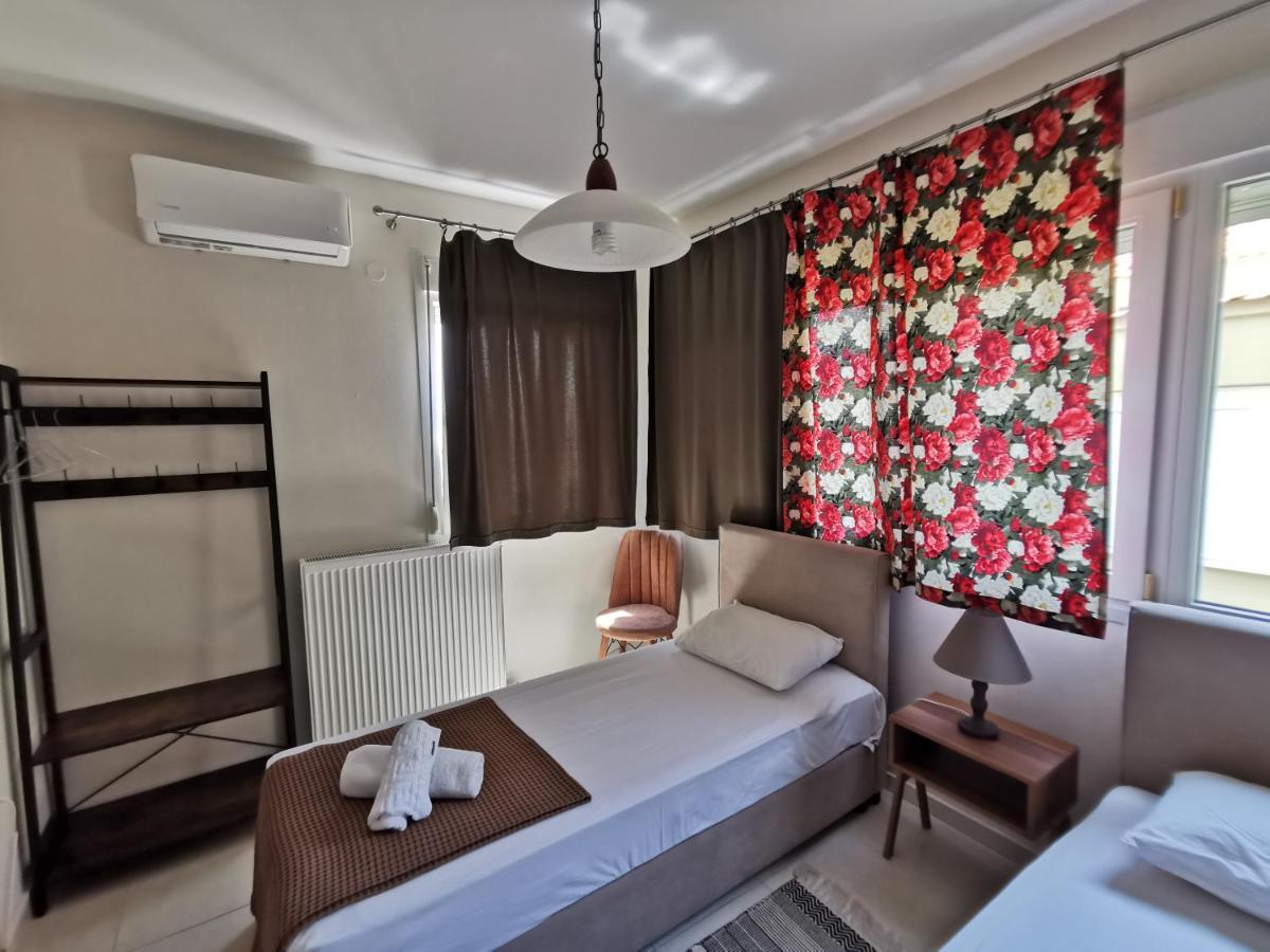 Palio Armonia Guest House Palaiontsiflikion Exterior photo